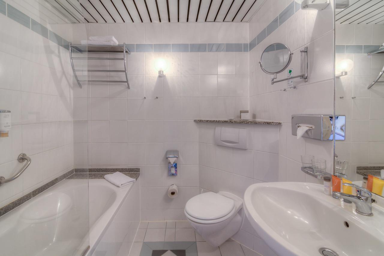 Apartment mit Balkon